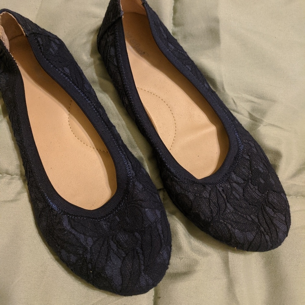 Lace Navy Flats